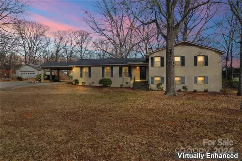 950 Arrowhead Dr, Rock Hill, SC 29730