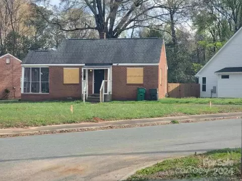537 W 28th St, Charlotte, NC 28206