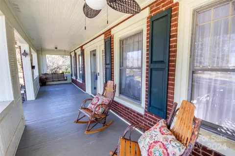 Exterior - 3406 Harmony Hwy, Harmony, NC 28634 photo 3 of 4
