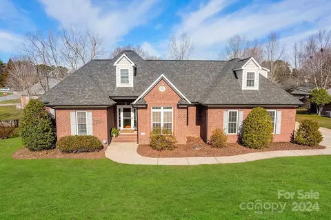 150 Bald Cypress Ln, Mooresville, NC 28115
