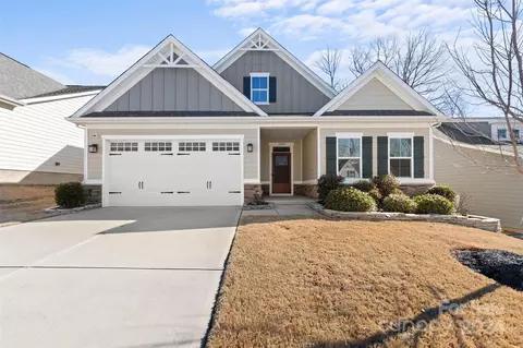 10047 Lilac Ct, Charlotte, NC 28215
