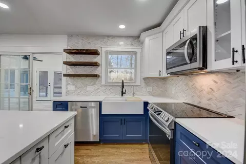 Kitchen - 218 Carter Rd, Monroe, NC 28110 photo 2 of 4