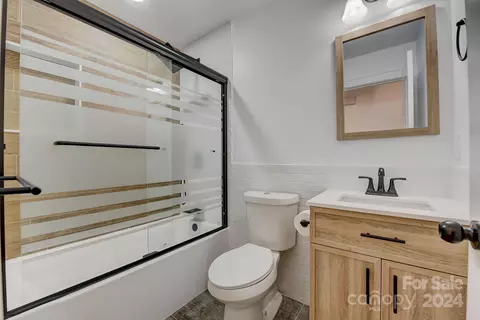 Bath - 218 Carter Rd, Monroe, NC 28110 photo 1 of 2