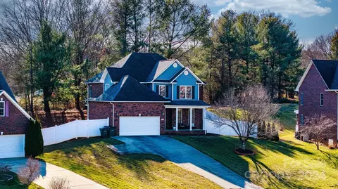 Exterior - 806 4th St, Conover, NC 28613 photo 11 of 11