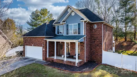 806 4th St, Conover, NC 28613