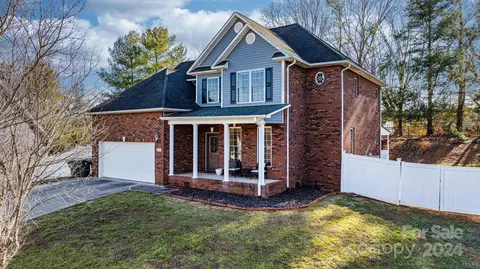 Exterior - 806 4th St, Conover, NC 28613 photo 10 of 11