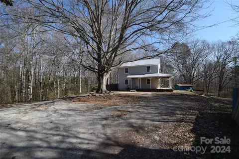 242 Springs Rd, Dallas, NC 28034