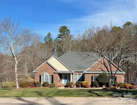 1494 Yellowstone Ct, Concord, NC 28025