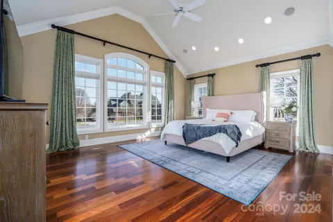 Bedroom - 3965 Golf Ne Dr NE, Conover, NC 28613 photo 2 of 5