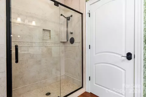 Bath - 3965 Golf Ne Dr NE, Conover, NC 28613 photo 8 of 8
