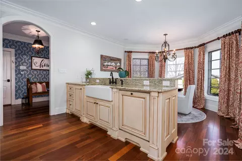 Kitchen - 3965 Golf Ne Dr NE, Conover, NC 28613 photo 5 of 6