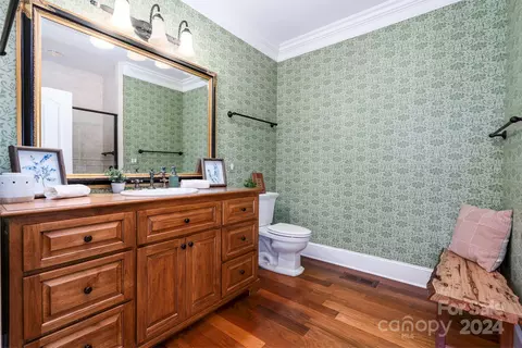 Bath - 3965 Golf Ne Dr NE, Conover, NC 28613 photo 7 of 8