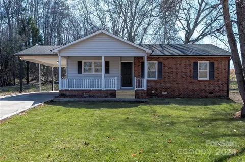 425 W Stokes St, China Grove, NC 28023