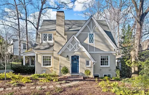 2325 Pender Pl, Charlotte, NC 28209