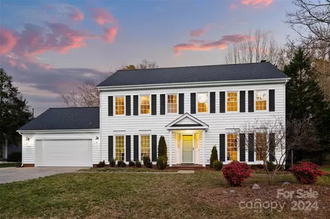 6434 Willow Run Dr, Charlotte, NC 28277