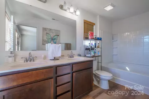 Bath - 3895 Tersk Dr, Midland, NC 28107 photo 1 of 2