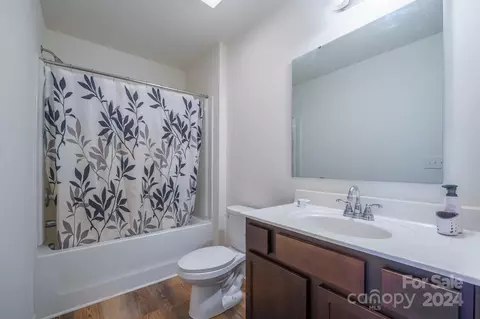 Bath - 3895 Tersk Dr, Midland, NC 28107 photo 2 of 2