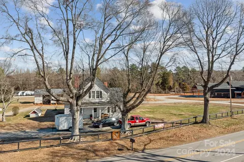 Exterior - 9288 Sherrills Ford Rd, Terrell, NC 28682 photo 14 of 14