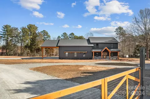 Exterior - 9288 Sherrills Ford Rd, Terrell, NC 28682 photo 5 of 14