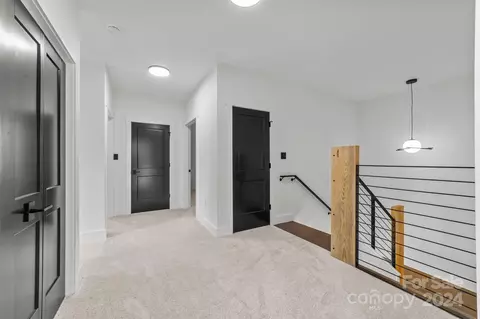 Entry Way - 9288 Sherrills Ford Rd, Terrell, NC 28682 photo 2 of 3