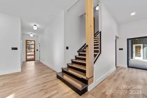 Entry Way - 9288 Sherrills Ford Rd, Terrell, NC 28682 photo 1 of 3