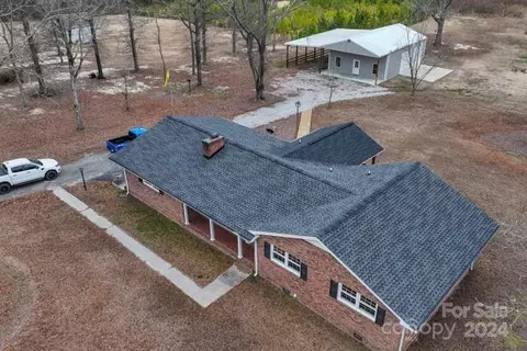 Exterior - 957 Providence Rd, Lancaster, SC 29720 photo 2 of 12