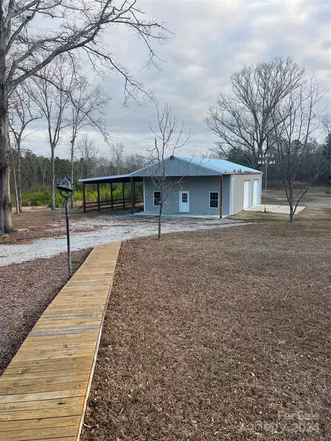 Exterior - 957 Providence Rd, Lancaster, SC 29720 photo 8 of 12