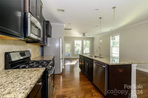 Kitchen - 1321 Rainier Dr, Fort Mill, SC 29708 photo 5 of 5