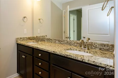 Bath - 1321 Rainier Dr, Fort Mill, SC 29708 photo 4 of 4