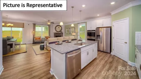 Kitchen - 4207 Millstream Rd, Denver, NC 28037 photo 3 of 5