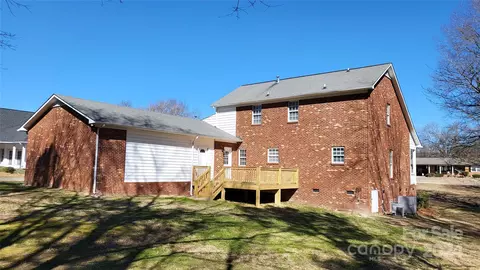 Exterior - 2818 Cane Mill Rd, Lancaster, SC 29720 photo 4 of 6