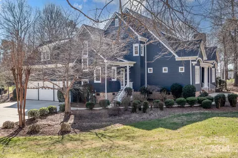 191 Vineyard Dr, Mooresville, NC 28117