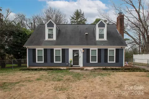 9418 Split Rail Ln, Charlotte, NC 28227