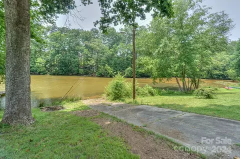 View/Area - 4115 Cascade St, Terrell, NC 28682 photo 2 of 3