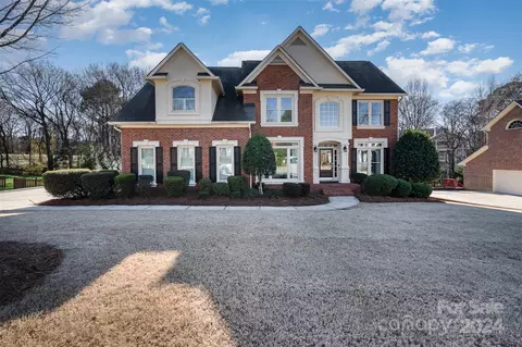8922 Abrell Walk Ct, Charlotte, NC 28226