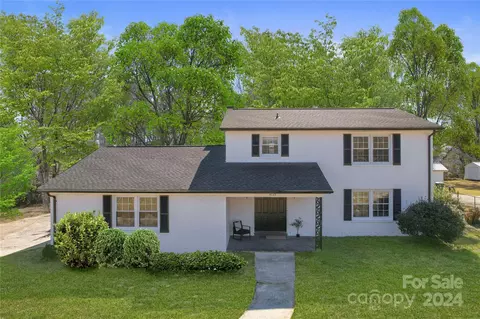 4133 Linwood Rd, Gastonia, NC 28052