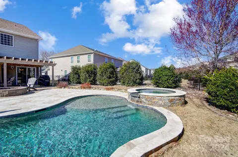 Exterior - 156 Annatto Way, Tega Cay, SC 29708 photo 13 of 16