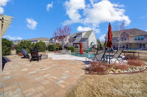 Exterior - 156 Annatto Way, Tega Cay, SC 29708 photo 9 of 16