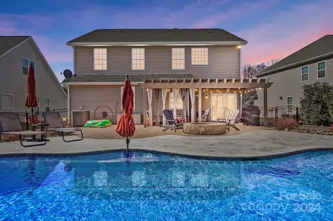 Exterior - 156 Annatto Way, Tega Cay, SC 29708 photo 2 of 16