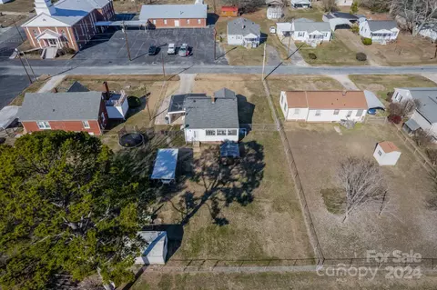 View/Area - 404 16th St, Kannapolis, NC 28083 photo 7 of 7