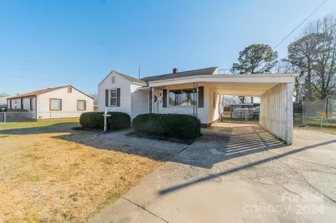 Exterior - 404 16th St, Kannapolis, NC 28083 photo 13 of 14