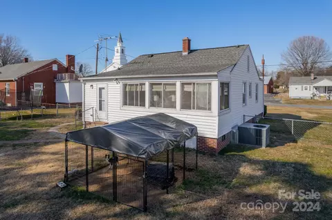 Exterior - 404 16th St, Kannapolis, NC 28083 photo 9 of 14