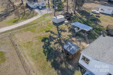 View/Area - 404 16th St, Kannapolis, NC 28083 photo 2 of 7