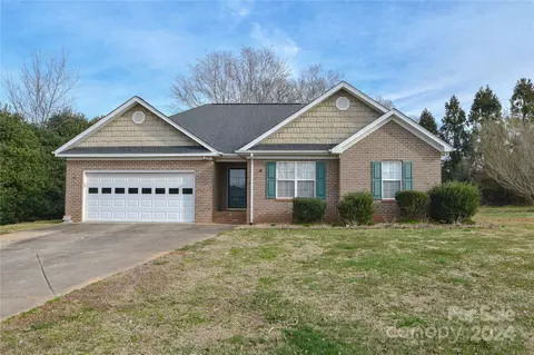 2728 Emmanuel Dr, Monroe, NC 28110