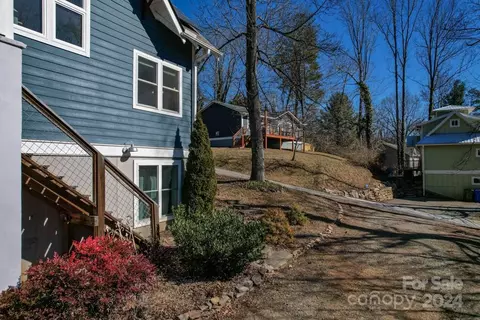 Exterior - 6 Manila St, Asheville, NC 28806 photo 7 of 8