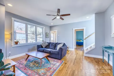 Living - 6 Manila St, Asheville, NC 28806 photo 1 of 4