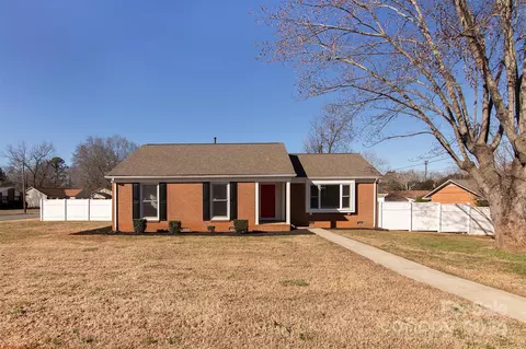 9601 Trinity Rd, Charlotte, NC 28216