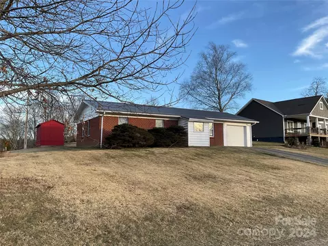 Exterior - 269 Panoramic Ln, Boone, NC 28607 photo 2 of 12