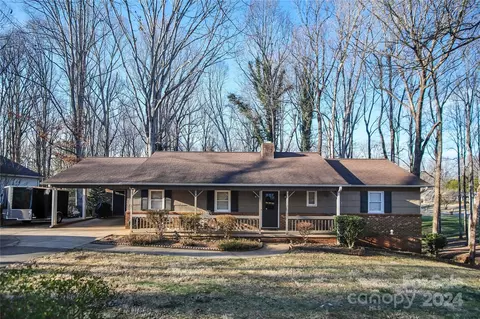 1021 Cumberland Dr, Shelby, NC 28150