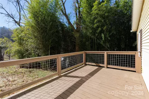 Exterior - 4 Merrill Cir, Fairview, NC 28730 photo 3 of 7
